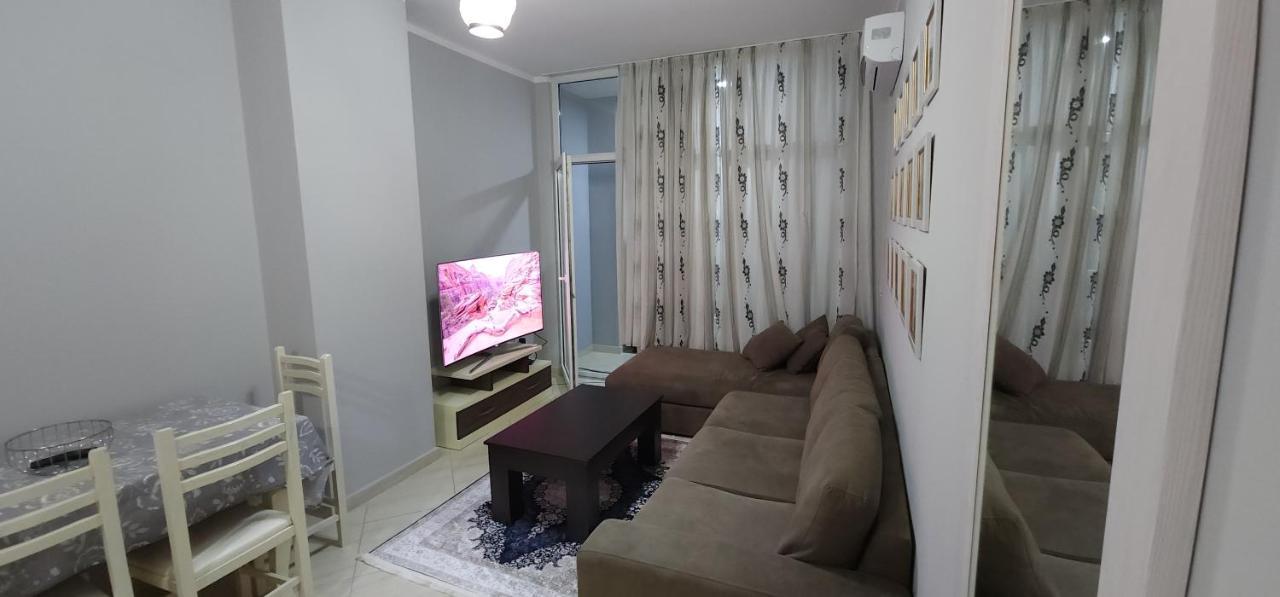 Pleasing Place With Free Parking On Site In Tirana Komuna E Parisit Eksteriør bilde