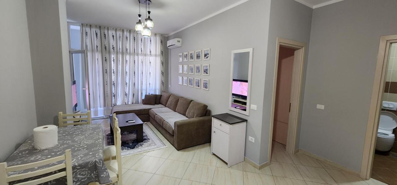 Pleasing Place With Free Parking On Site In Tirana Komuna E Parisit Eksteriør bilde