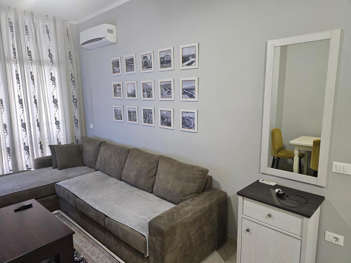 Pleasing Place With Free Parking On Site In Tirana Komuna E Parisit Eksteriør bilde