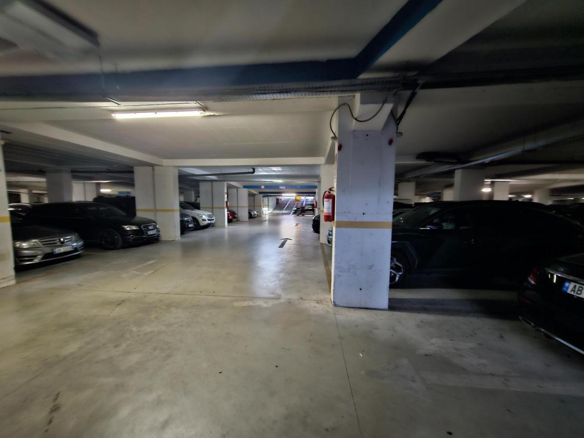 Pleasing Place With Free Parking On Site In Tirana Komuna E Parisit Eksteriør bilde